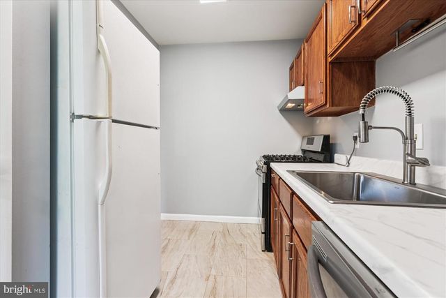 527 N ARMISTEAD ST #T3, Alexandria, VA 22312