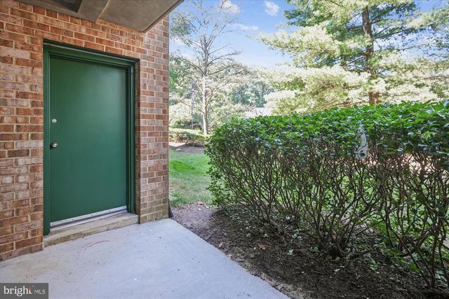 527 N ARMISTEAD ST #T3, Alexandria, VA 22312