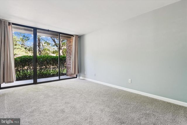 527 N ARMISTEAD ST #T3, Alexandria, VA 22312