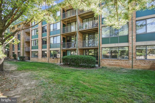 527 N ARMISTEAD ST #T3, Alexandria, VA 22312