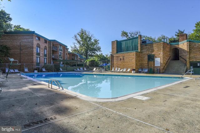 527 N ARMISTEAD ST #T3, Alexandria, VA 22312