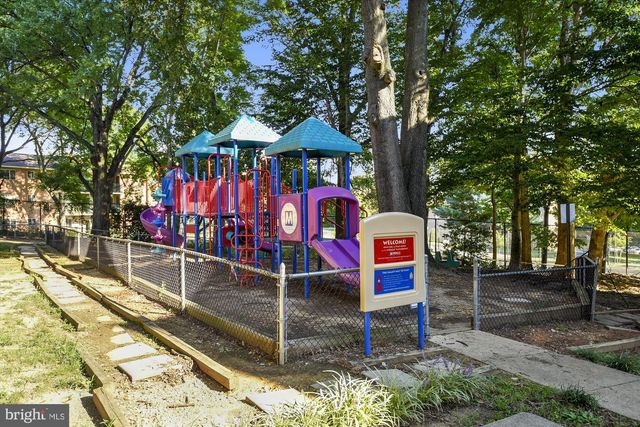 527 N ARMISTEAD ST #T3, Alexandria, VA 22312