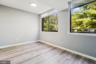 527 N ARMISTEAD ST #T3, Alexandria, VA 22312
