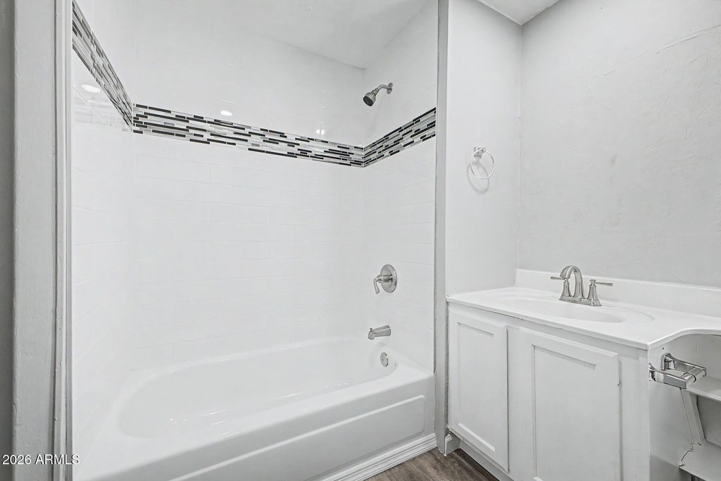 Image 16 of property listing at 555 W WARNER Road 45, Chandler, AZ 85225