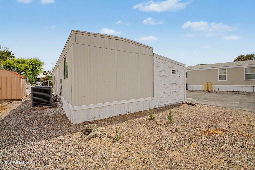 Image 22 of property listing at 555 W WARNER Road 45, Chandler, AZ 85225