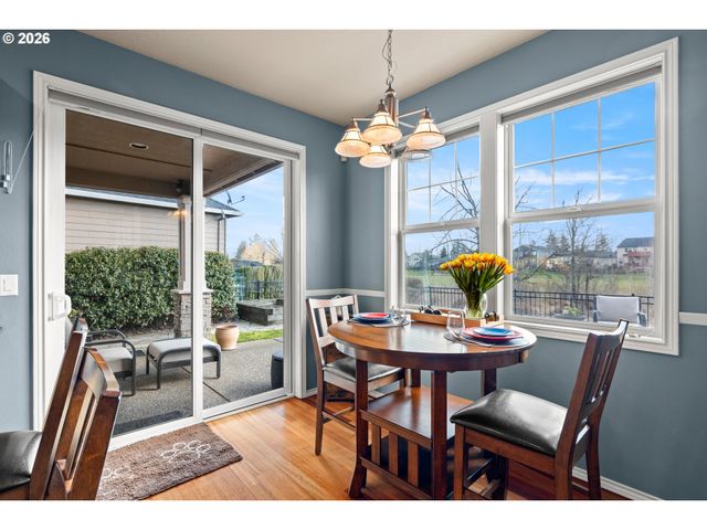 520 TUKWILA Dr, Woodburn, OR 97071