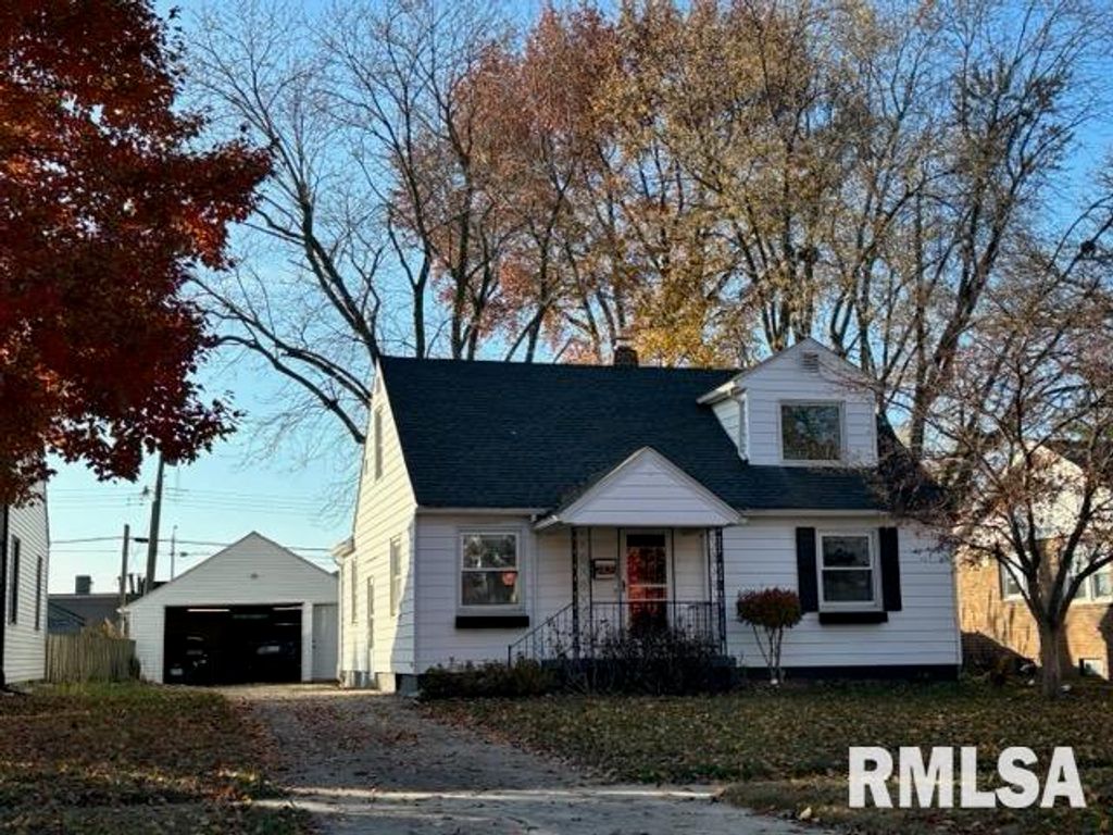 2425 S STATE Street, Springfield, IL 62704