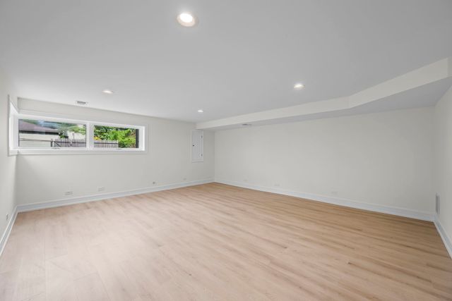 1024 Arbor Lane, Glenview, IL 60025