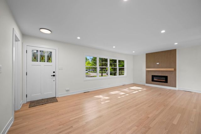 1024 Arbor Lane, Glenview, IL 60025