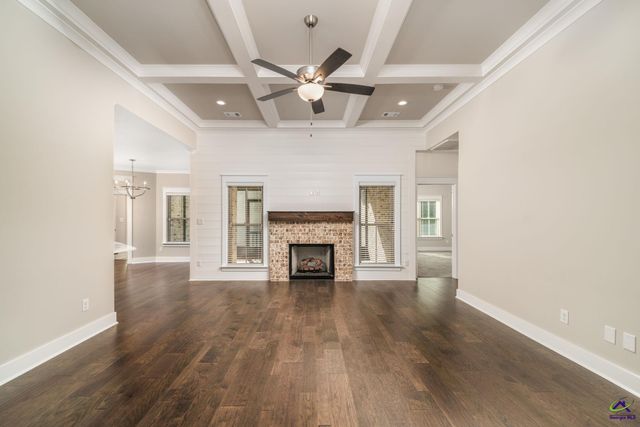 206 Brook Hollow Court, Kathleen, GA 31047