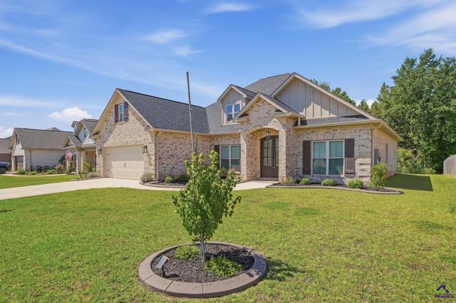 206 Brook Hollow Court, Kathleen, GA 31047