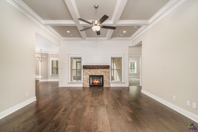 206 Brook Hollow Court, Kathleen, GA 31047