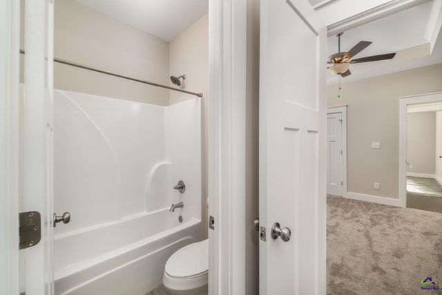 206 Brook Hollow Court, Kathleen, GA 31047