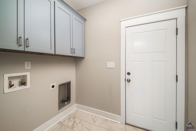 206 Brook Hollow Court, Kathleen, GA 31047