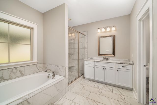 206 Brook Hollow Court, Kathleen, GA 31047