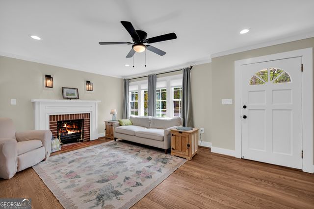 261 Oak Valley Road, Toccoa, GA 30577