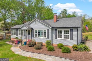 261 Oak Valley Road, Toccoa, GA 30577