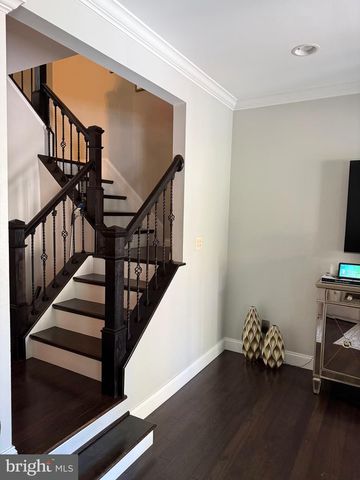 8670 CASTLEMILL CIR, Baltimore, MD 21236