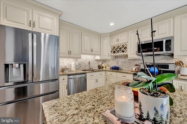 8670 CASTLEMILL CIR, Baltimore, MD 21236