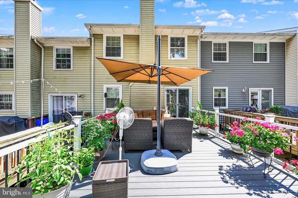 Image 30 of property listing at 8670 CASTLEMILL CIR, Baltimore, MD 21236