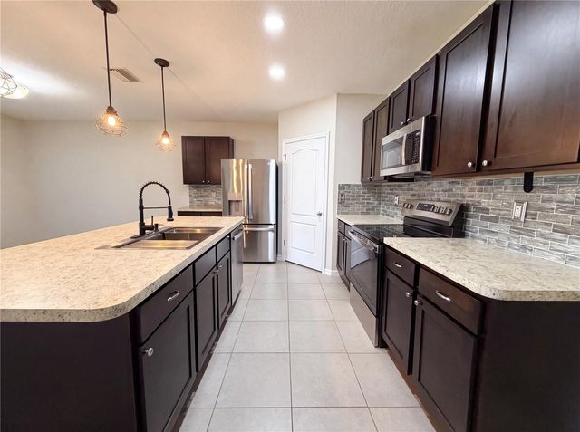 16415 TREASURE POINT DRIVE, Wimauma, FL 33598