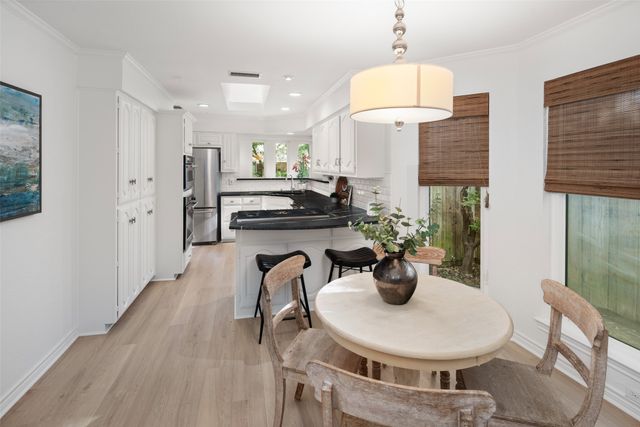 6211 Yellow Rock Trail, Dallas, TX 75248