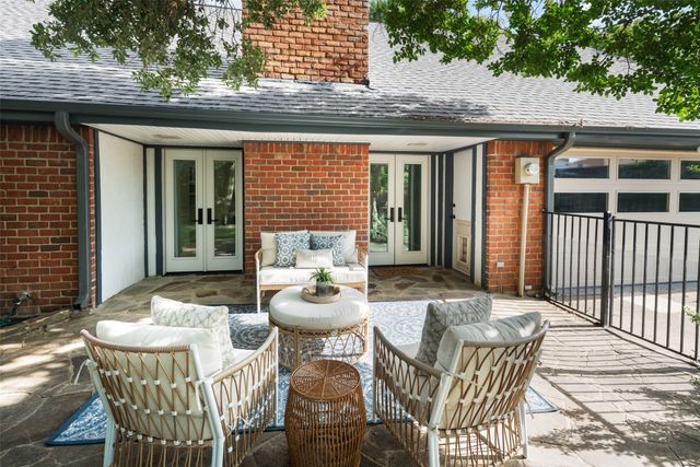 6211 Yellow Rock Trail, Dallas, TX 75248