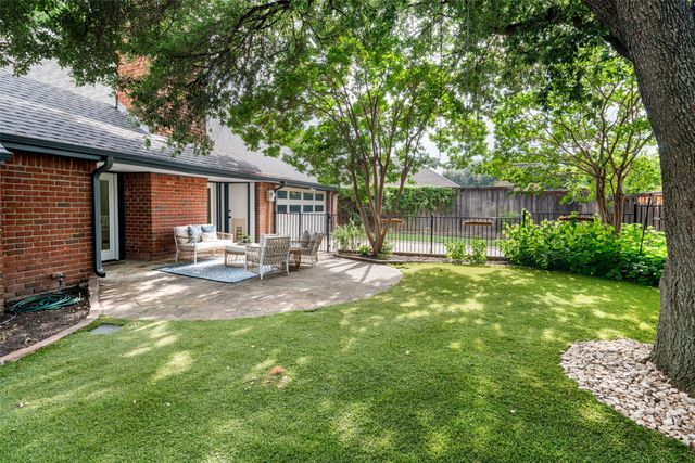 6211 Yellow Rock Trail, Dallas, TX 75248