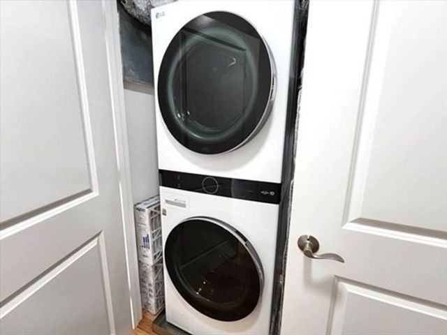 16 Common St 5, Waltham, MA 02451