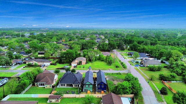 3808 Hiford Drive B, Houston, TX 77047