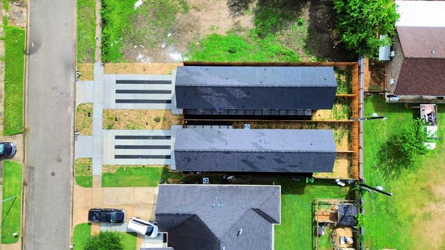 3808 Hiford Drive B, Houston, TX 77047