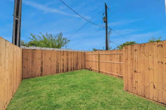 3808 Hiford Drive B, Houston, TX 77047