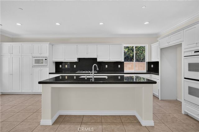 17 Turning Leaf Way, Azusa, CA 91702