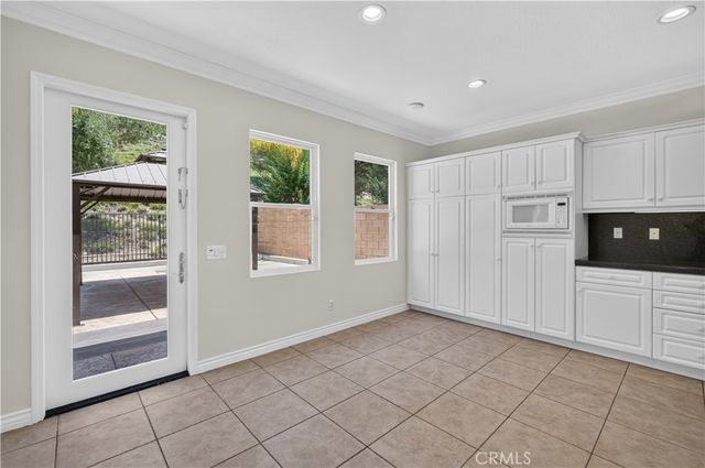 17 Turning Leaf Way, Azusa, CA 91702