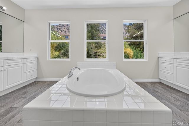 17 Turning Leaf Way, Azusa, CA 91702