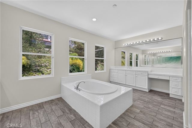 17 Turning Leaf Way, Azusa, CA 91702