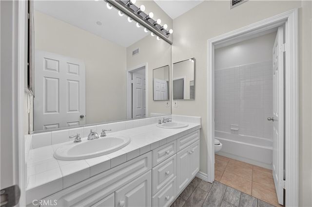 17 Turning Leaf Way, Azusa, CA 91702