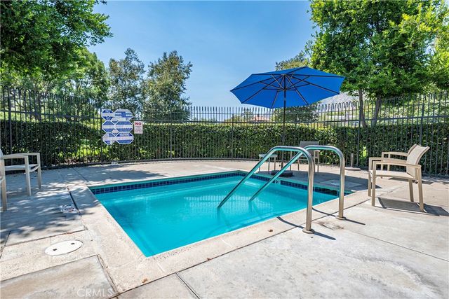 17 Turning Leaf Way, Azusa, CA 91702