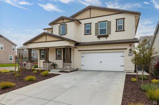 816 Cosmos Dr, Vacaville, CA 95687