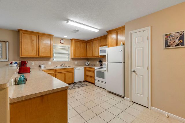 616 Foster Street, Tomball, TX 77375