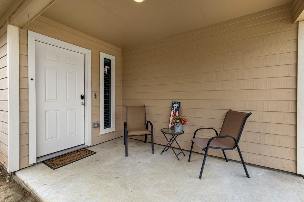 616 Foster Street, Tomball, TX 77375