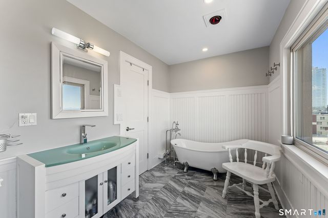 104 North Street 804, Stamford, CT 06902