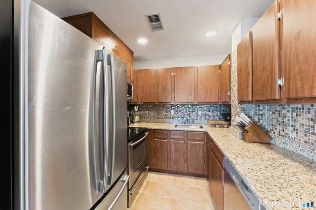 104 North Street 804, Stamford, CT 06902