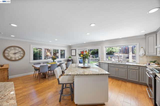 2557 Harewood Dr, Livermore, CA 94551