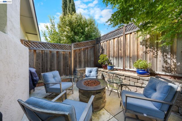 2557 Harewood Dr, Livermore, CA 94551