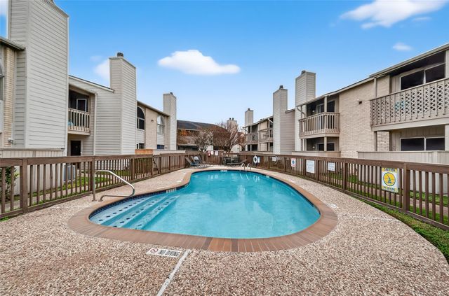 3919 Fairmont Parkway 206, Pasadena, TX 77504