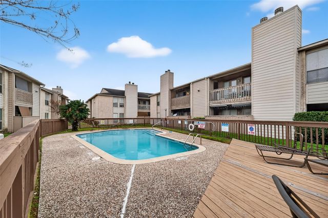 3919 Fairmont Parkway 206, Pasadena, TX 77504