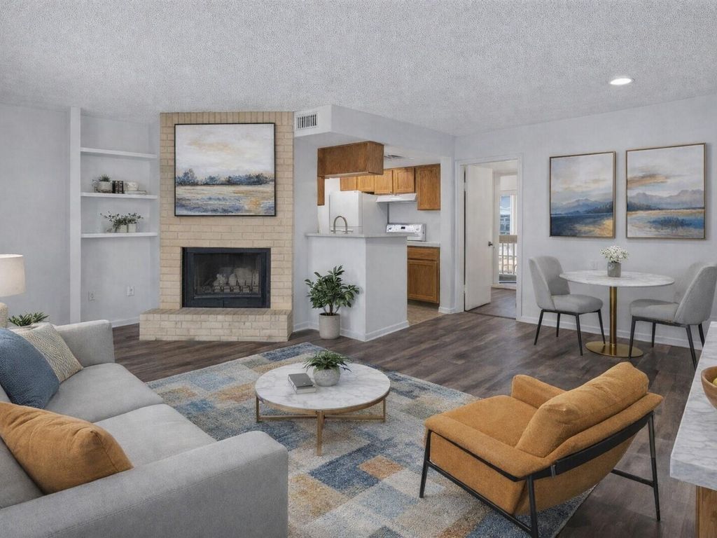 3919 Fairmont Parkway 206, Pasadena, TX 77504