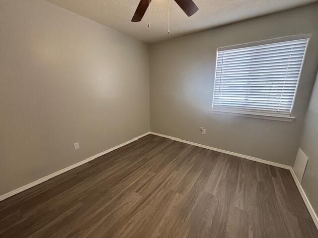 1616 CERRO VISTA Loop NW, Los Lunas, NM 87031