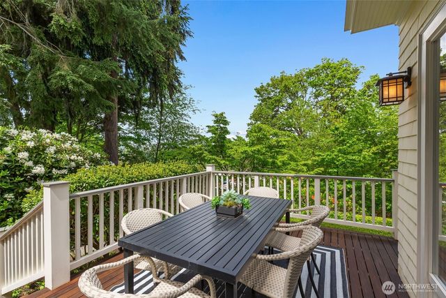 233 36th Avenue E, Seattle, WA 98112